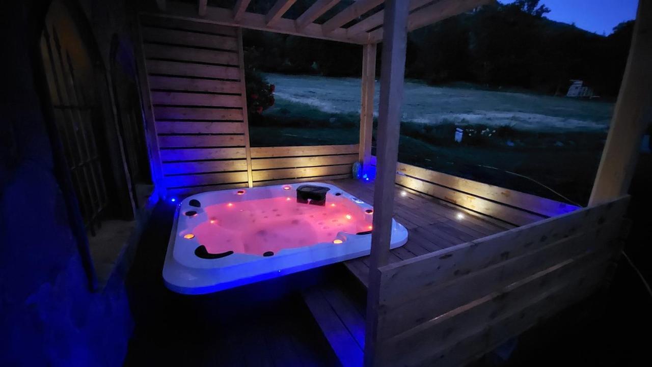 Chalet Serre Cambeou Piscine&Spa Сен-Шафре Екстериор снимка